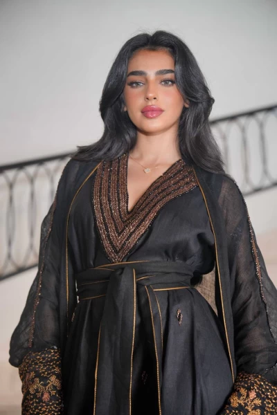 Bisht made of burlap and a black linen dress with hand embroidery C:IB301 Black